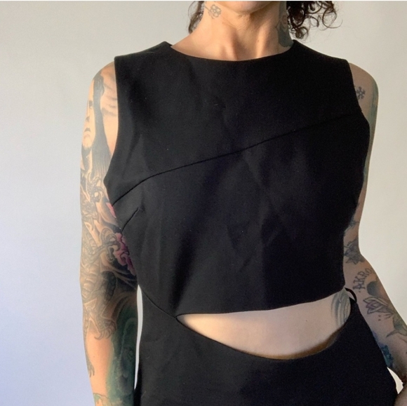 FRNCH Cut Out Top - Picture 4 of 11